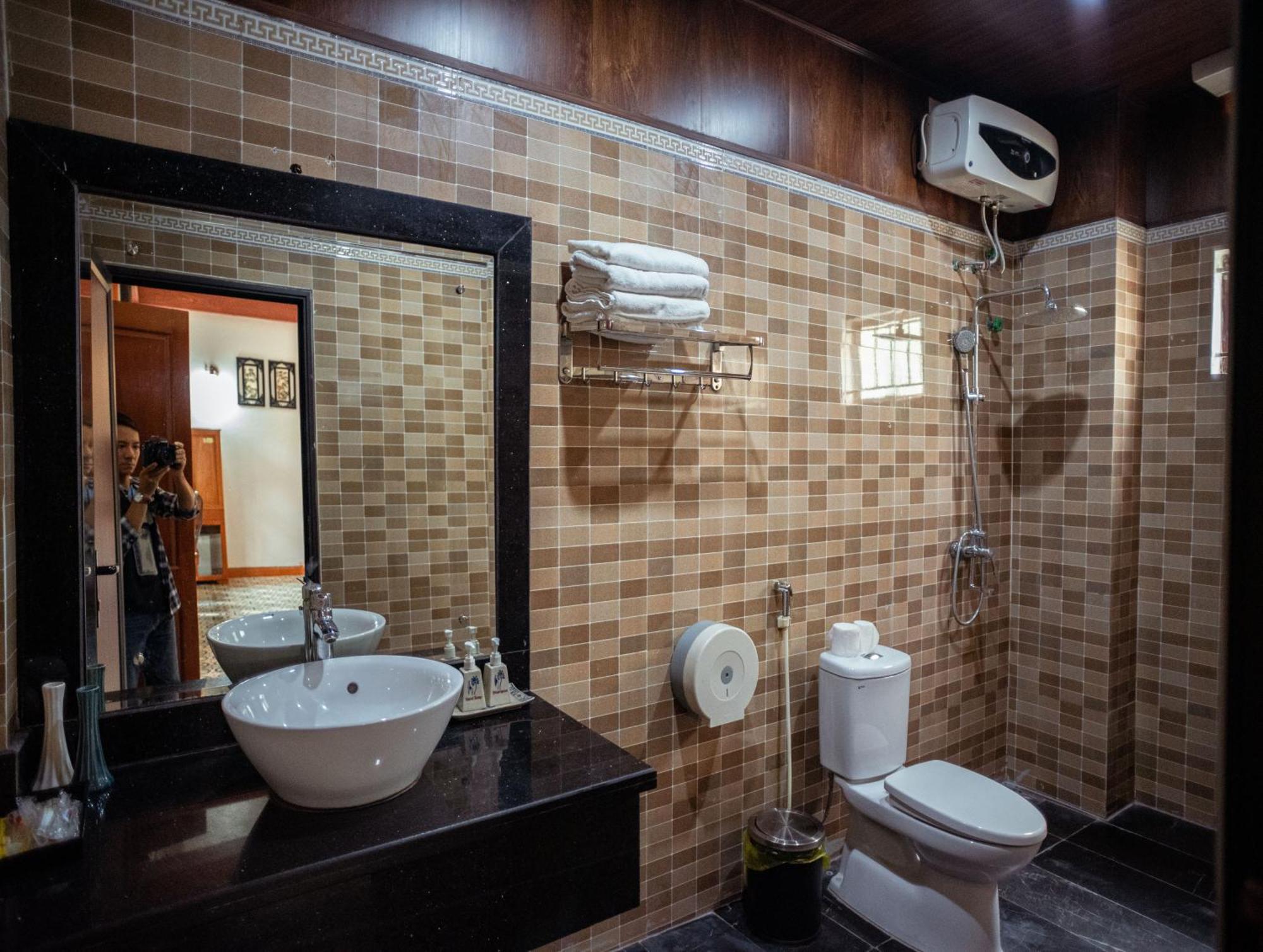 La Belle Vie Tam Coc Homestay Нин Бин Екстериор снимка
