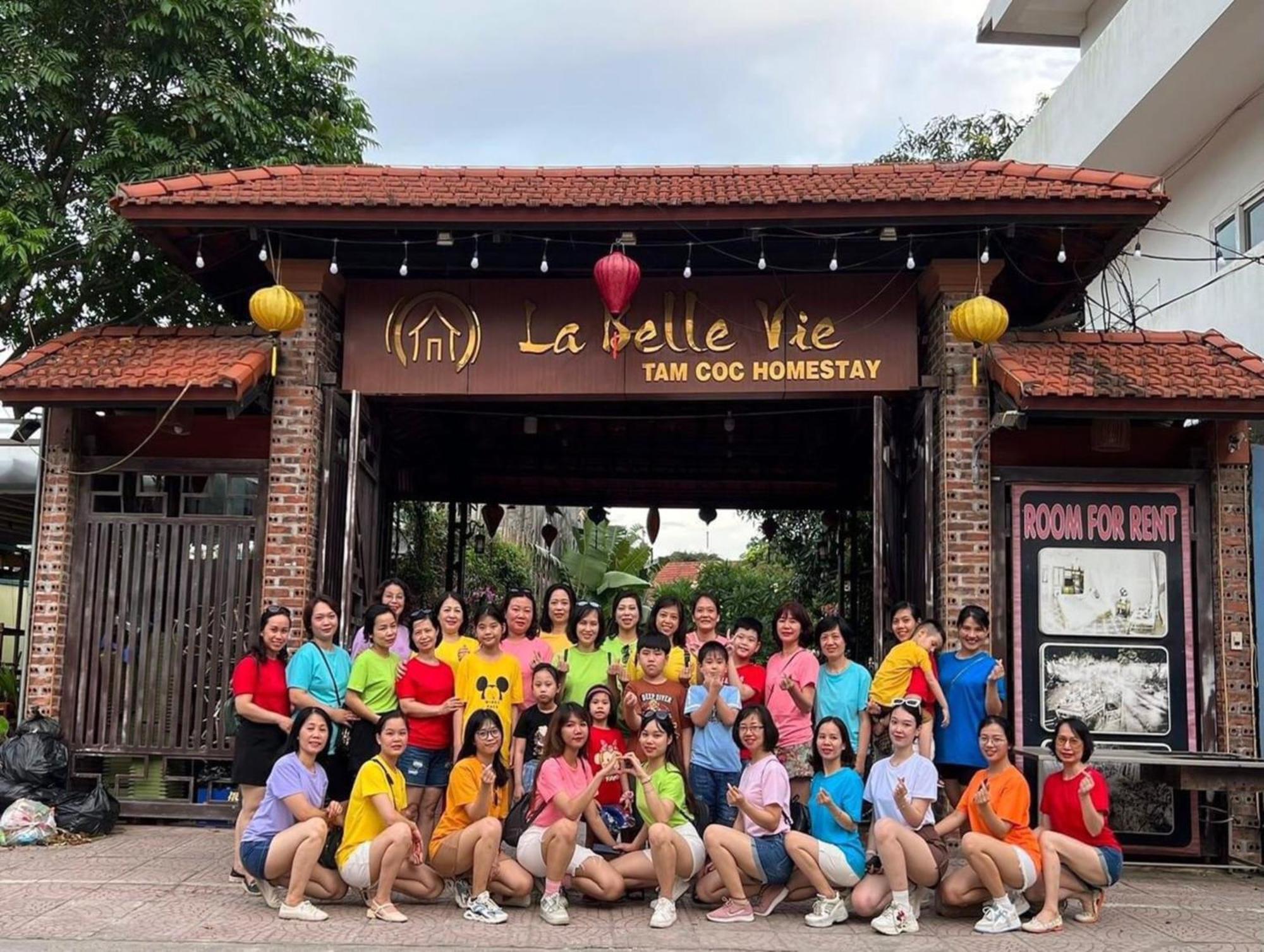 La Belle Vie Tam Coc Homestay Нин Бин Екстериор снимка